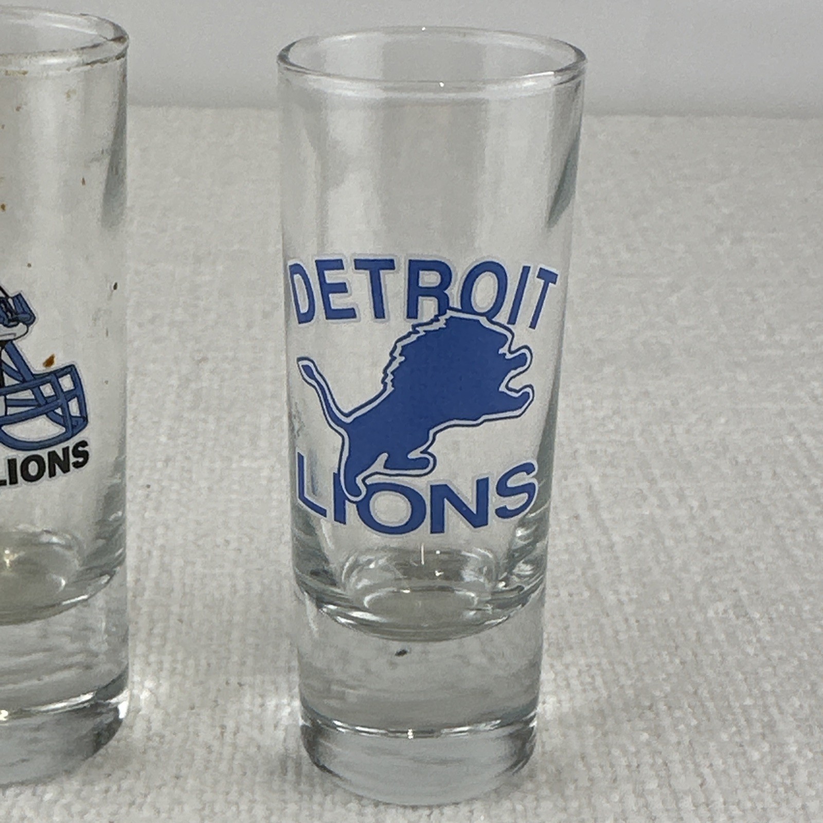Set Of 2 Detroit Lions Logo Hype 2 Oz Shot Glasses NFL Fan Bar Party Gift