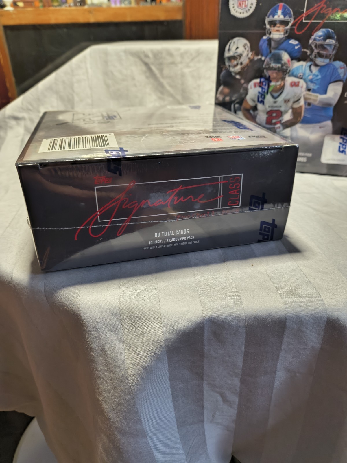 2025 TOPPS SIGNATURE CLASS FOOTBALL MEGA BOX