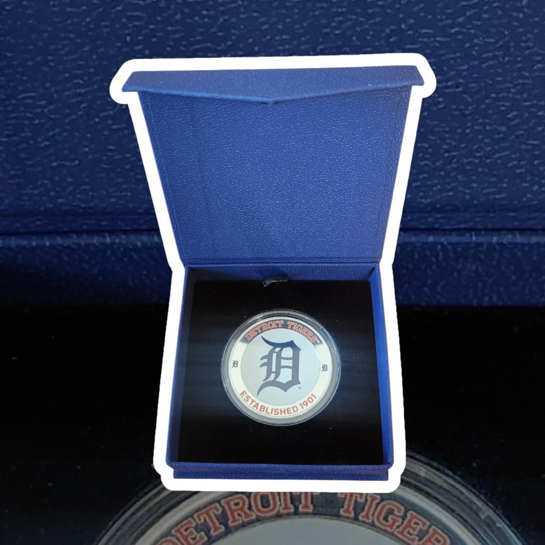 Licensed MLB Detroit Tigers 1 Troy oz. .999 Silver Colorized Round Coin With Box