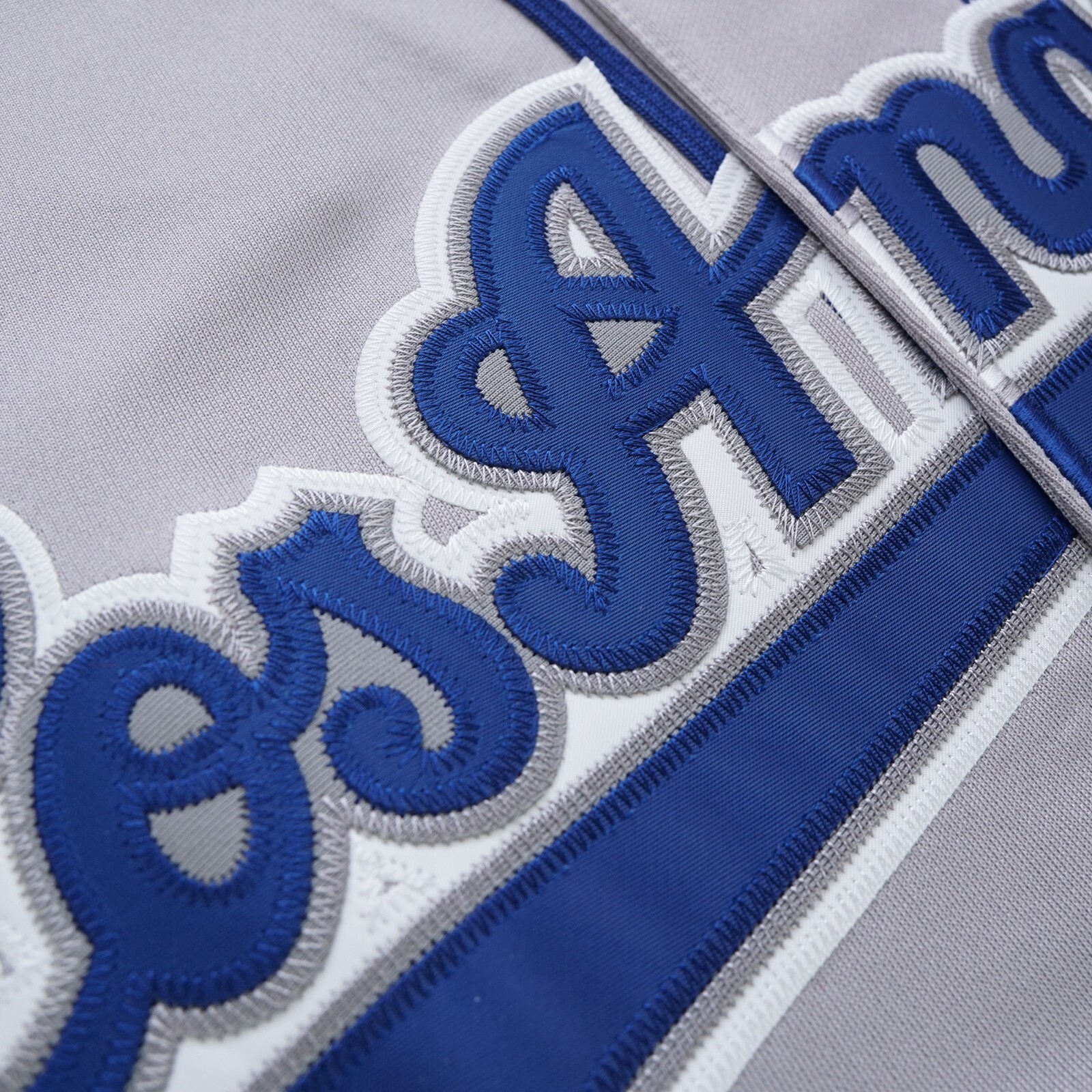 Eric Karros 2002 Los Angeles Dodgers 40th Anniv. Men’s Grey Road Jersey