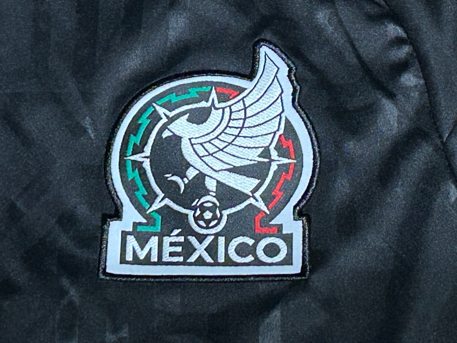 Seleccion Mexicana 2025 Mexico De Oro Jersey Black and Gold Large