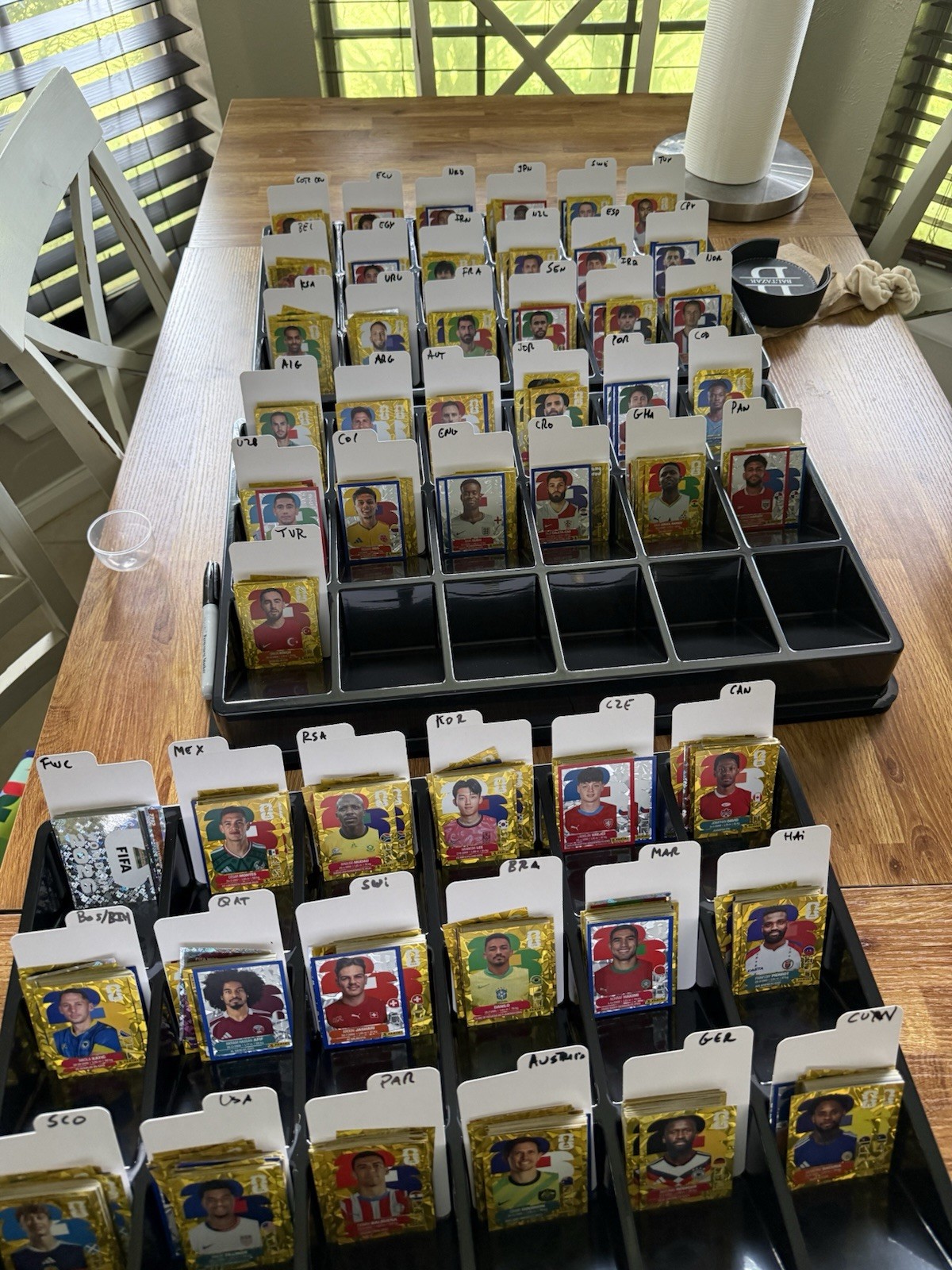 2026 PANINI WORLD CUP GOLD Crumple Stickers SINGLES – PICK Group B
