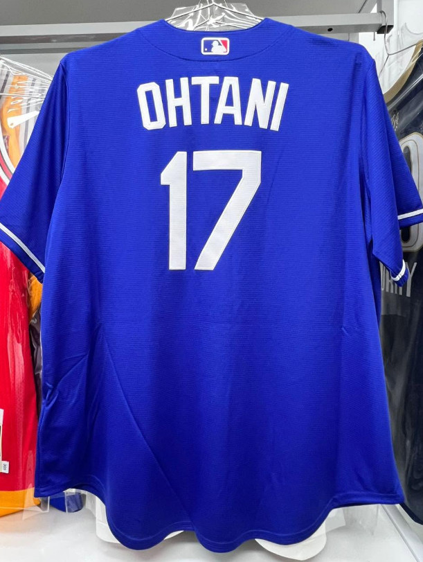 sNWT Shohei Ohtani Dodgers Men’s XL Blue Away Jersey Stitched #17