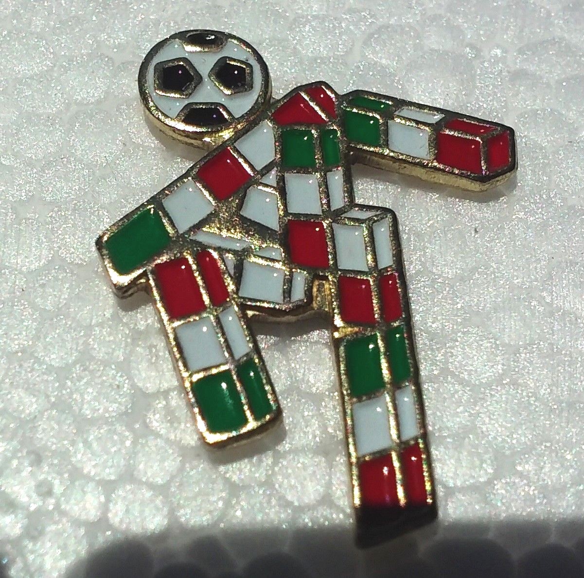 1990 FIFA Italy Mascot Ciao World Cup Soccer Football pin badge