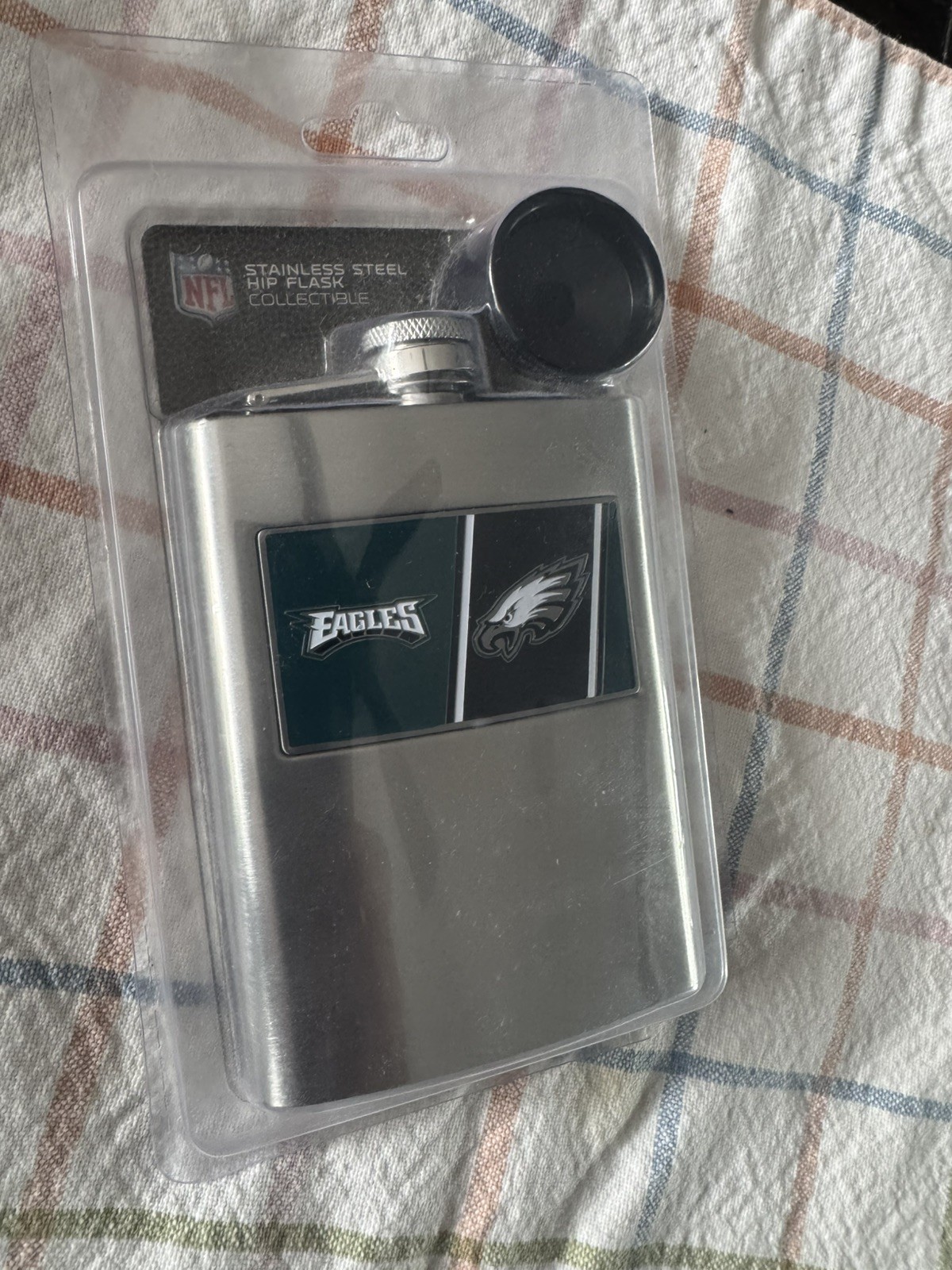 Stainless steel 8 oz. Philadelphia Eagles Flask Brand New NFL Collectible