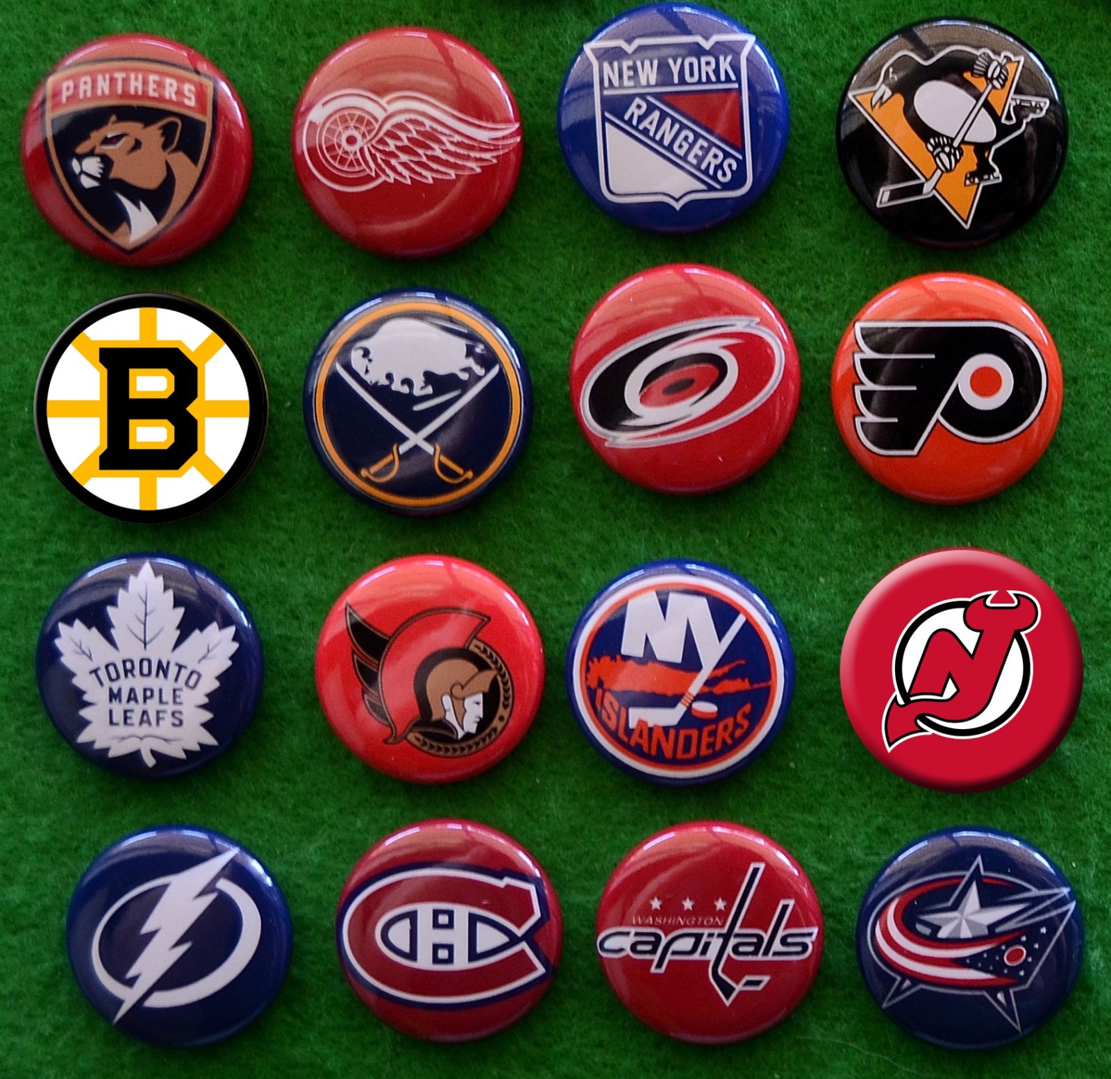 NHL Hockey All 32 Teams – 1″ Pinback Buttons