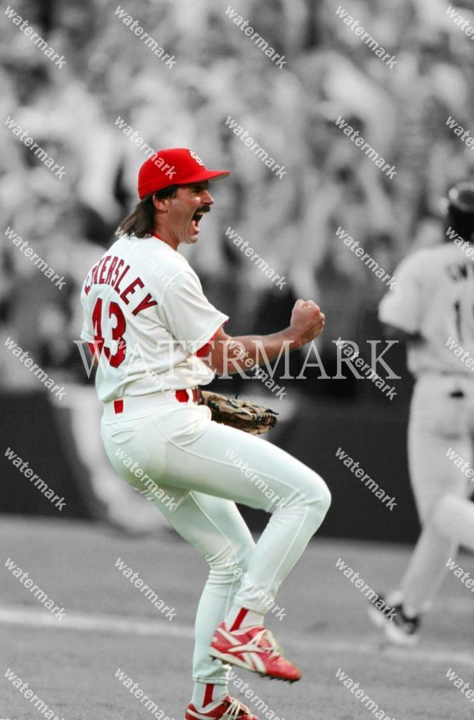 FB55 Dennis Eckersley St Louis Cardinals Baseball 8×10 11×14 16×20 Photo