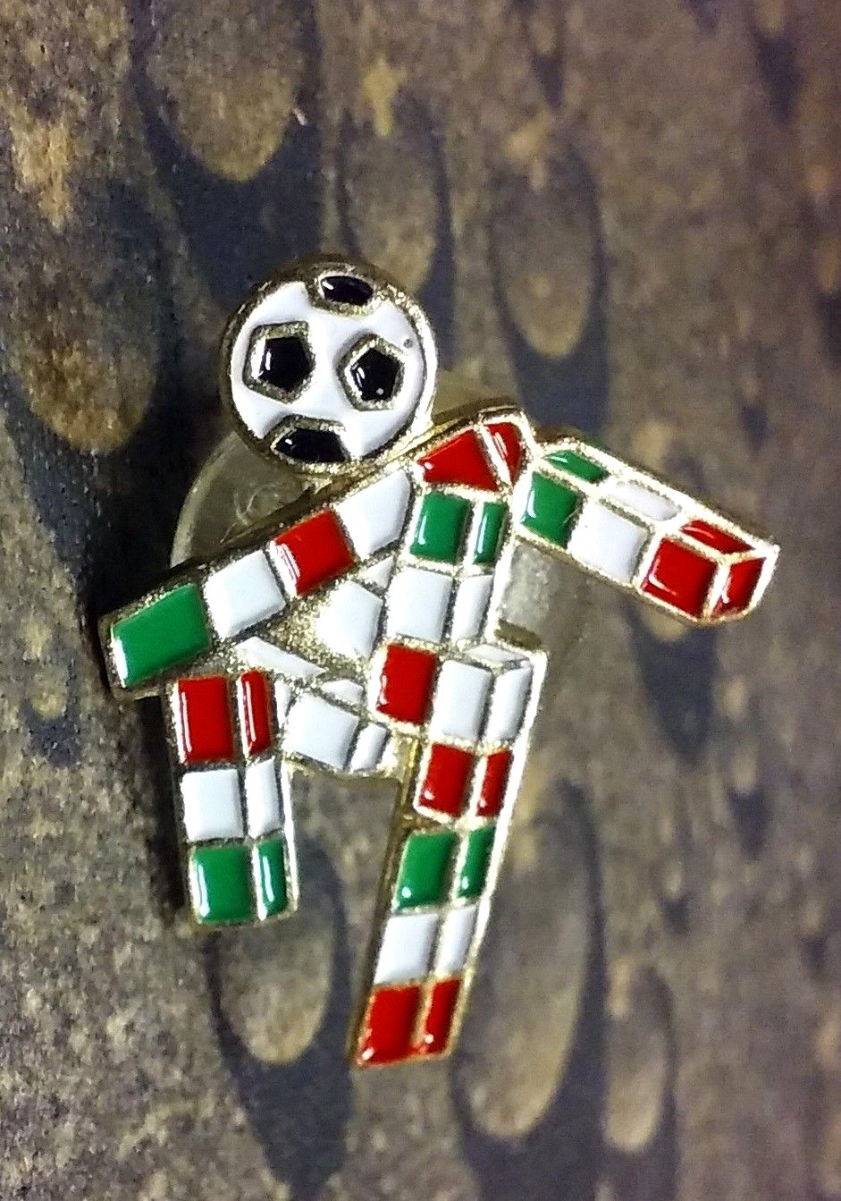 1990 FIFA Italy Mascot Ciao World Cup Soccer Football pin badge