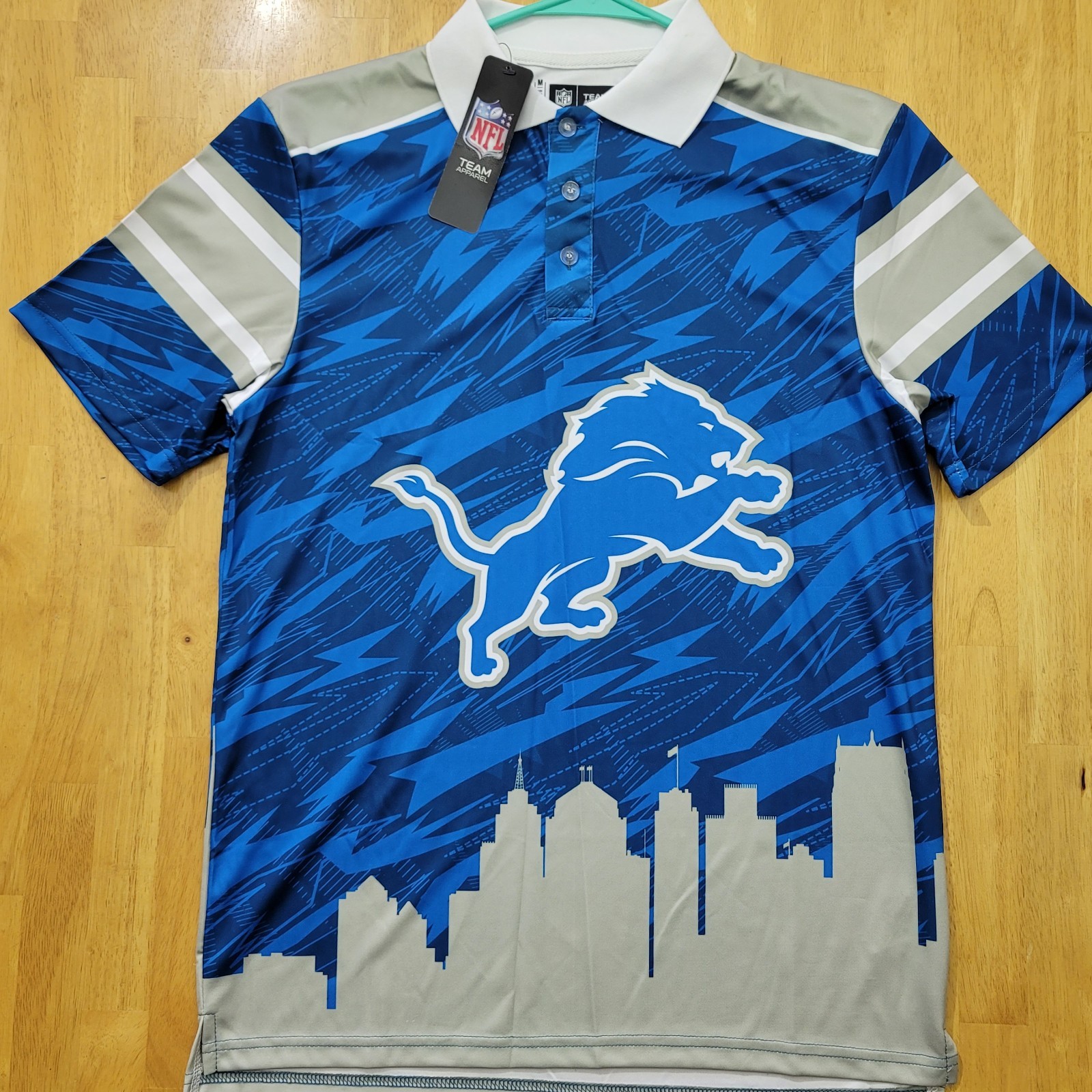NFL Detroit Lions KLEW Men’s Medium Thematic Polo Shirt Multi-Color New With Tag