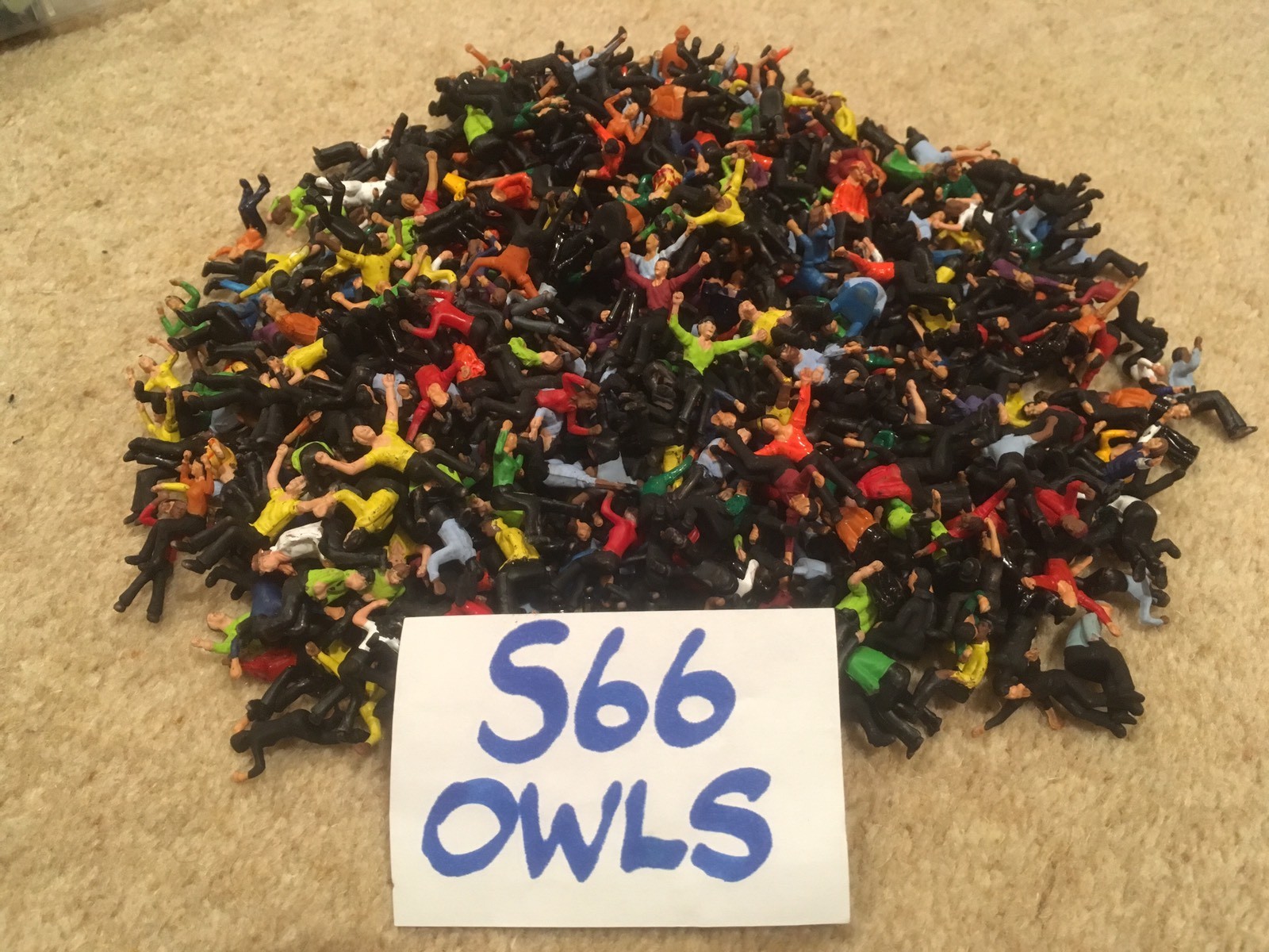 FOR SUBBUTEO/ZEUGO*50 NEW SEATED FANS*ALL TEAMS AVAILABLE.SEE PHOTOS)
