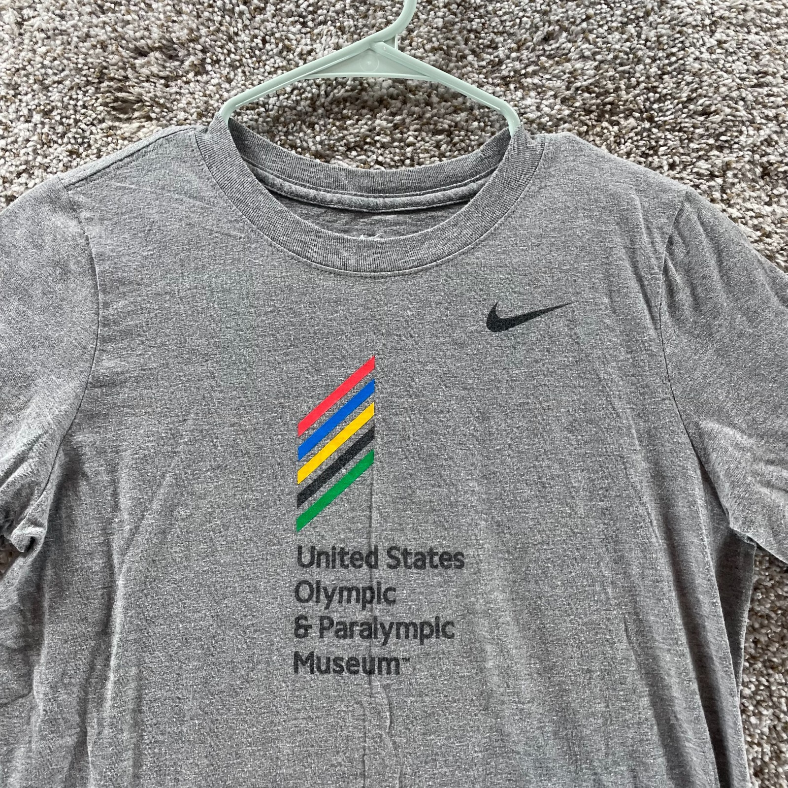 Nike Shirt Womens Large Gray United States Olympic & Paralympic Museum Crew Neck