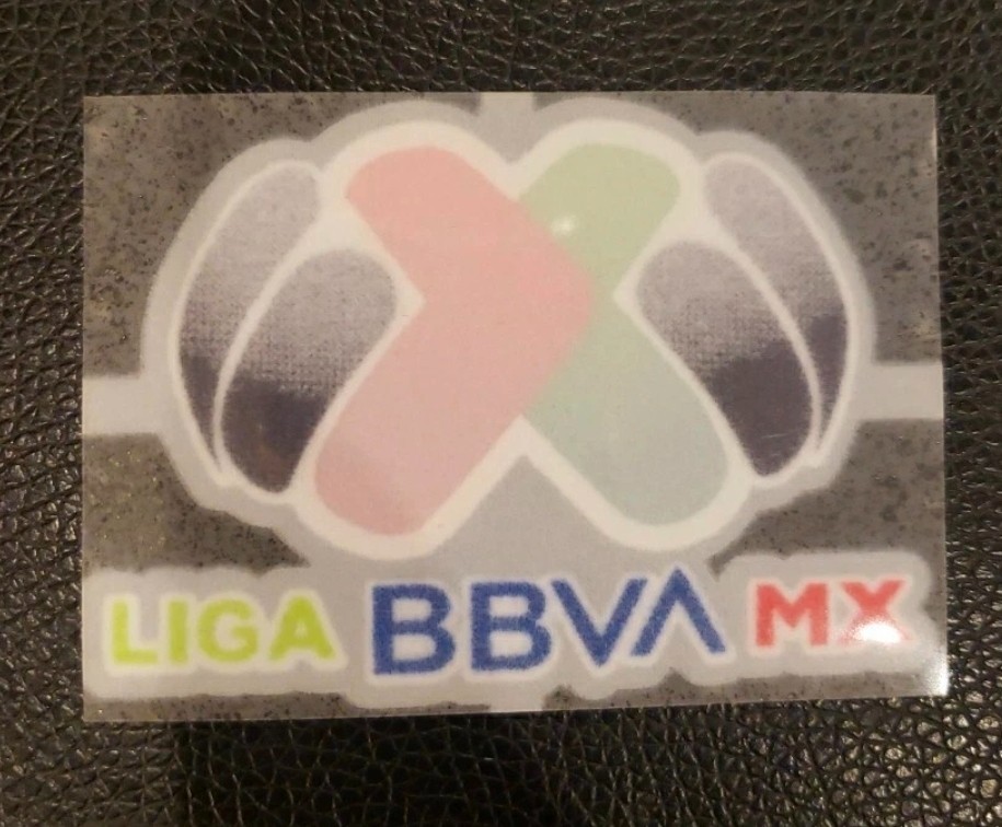 CRUZ AZUL CAMPEON 10 TITLE HOLDER LIGA BBVA MX SOCCER PATCH #21
