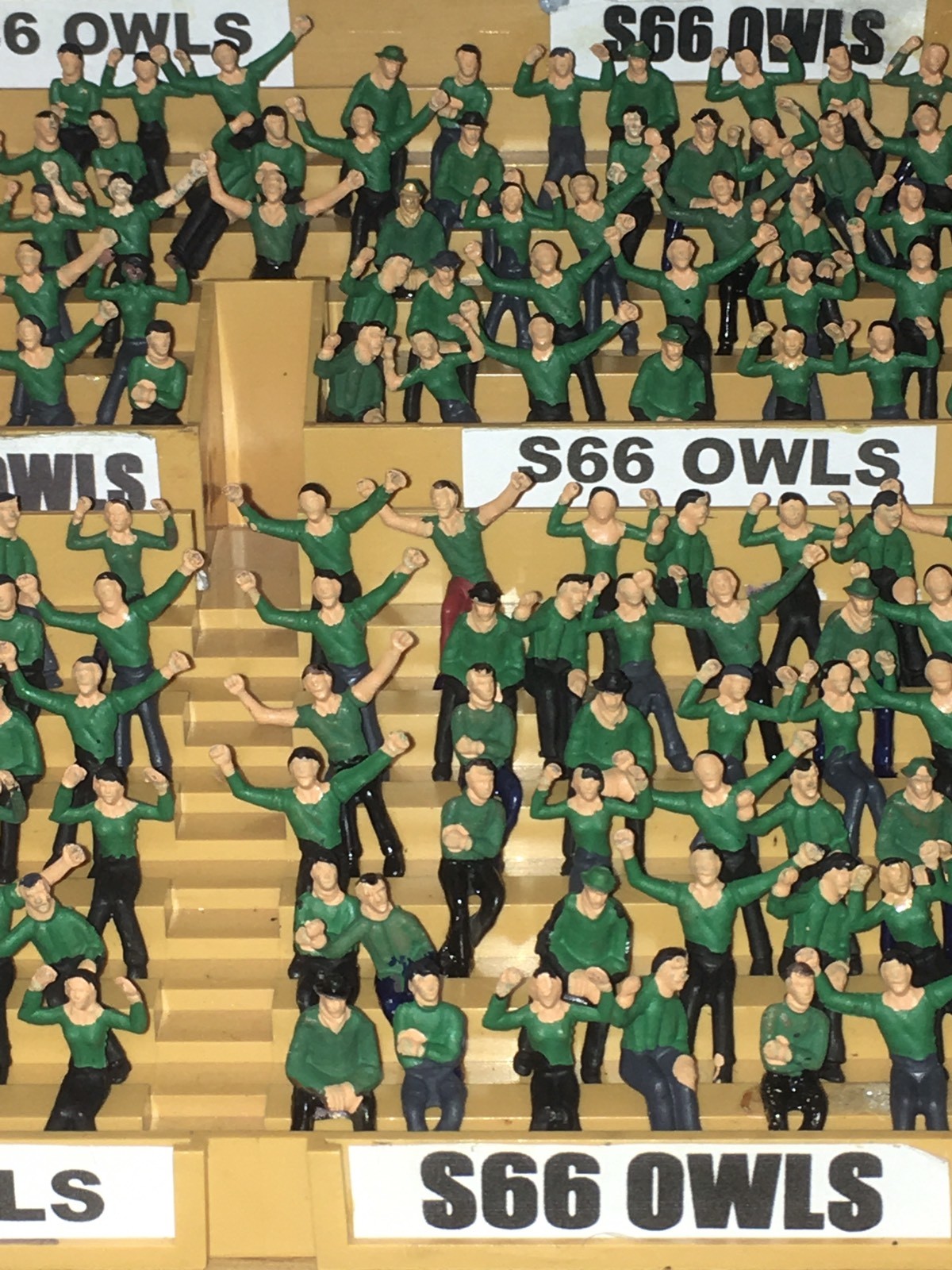 FOR SUBBUTEO/ZEUGO*50 NEW SEATED FANS*ALL TEAMS AVAILABLE.SEE PHOTOS)