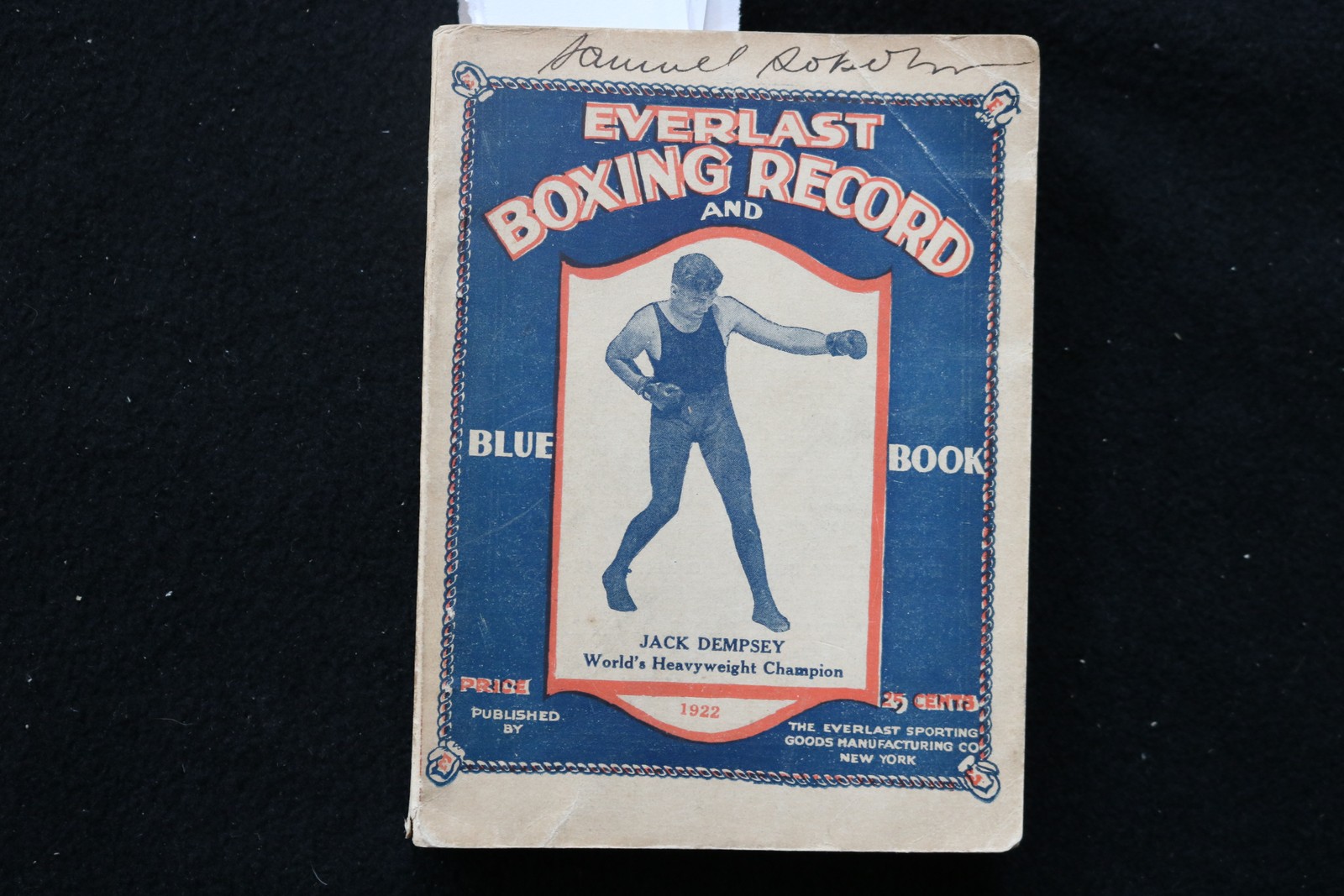 1922 EVERLAST BOXING RECORD AND BLUE BOOK SOFTCOVER BOOK – JACK DEMPSEY – K 3835