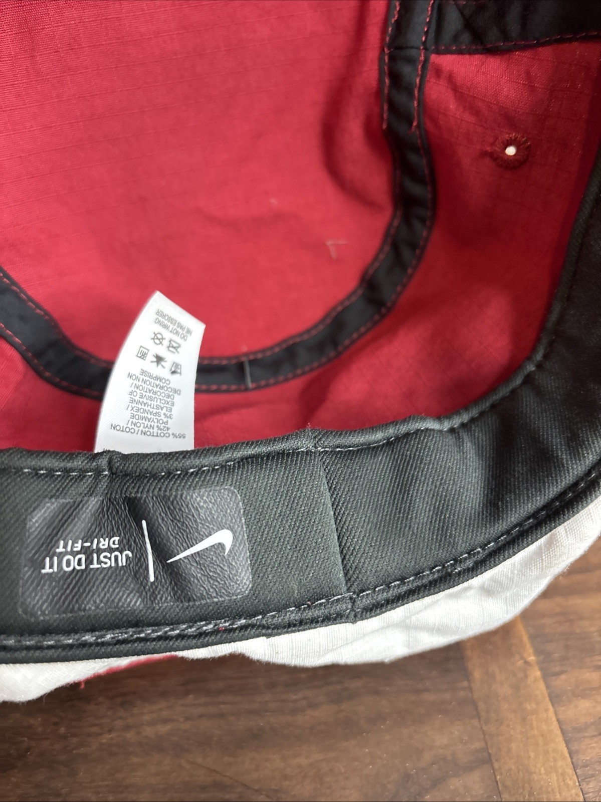 Nike Unisex Adult Dri-Fit Arkansas Razorbacks Apex Bucket Hat Red/White Size M
