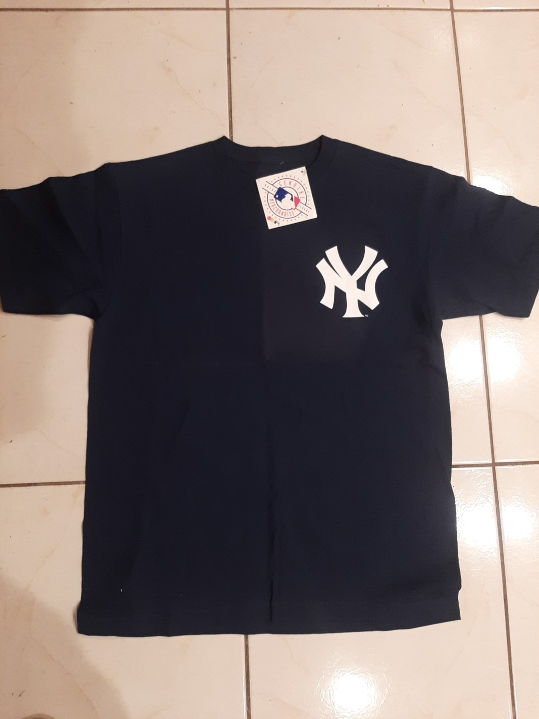 Majestic New York Yankees Youth Large Blue T-Shirt – New