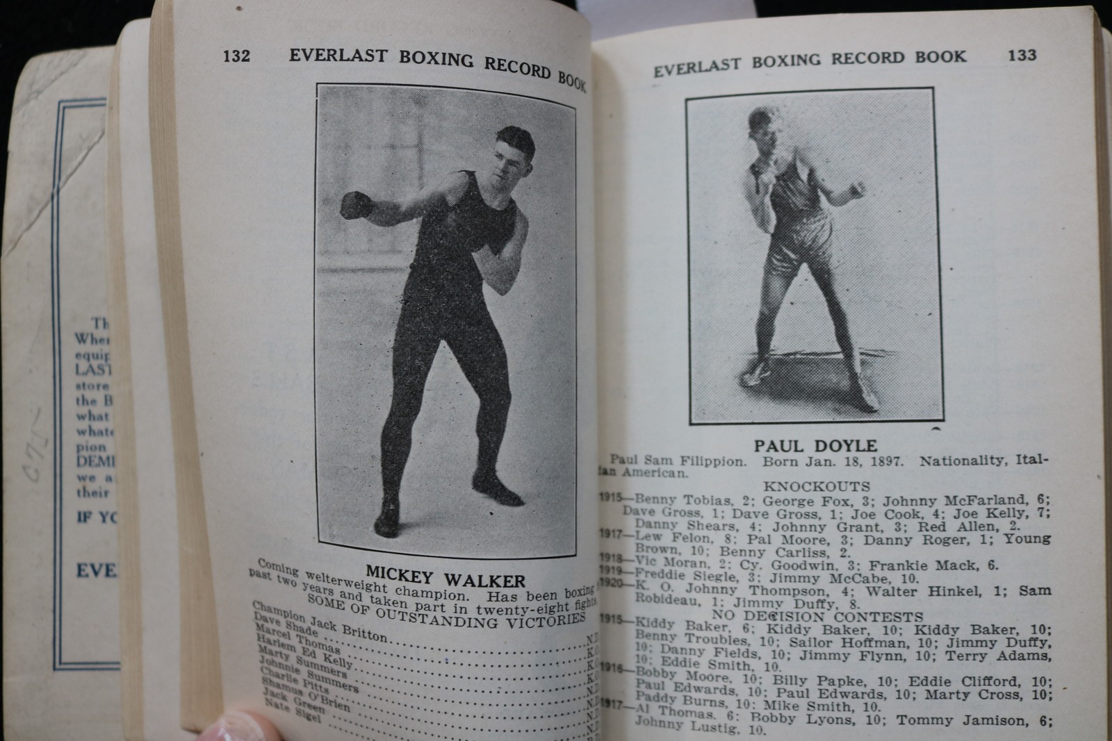 1922 EVERLAST BOXING RECORD AND BLUE BOOK SOFTCOVER BOOK – JACK DEMPSEY – K 3835